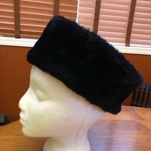 Faux fur black pill hat.